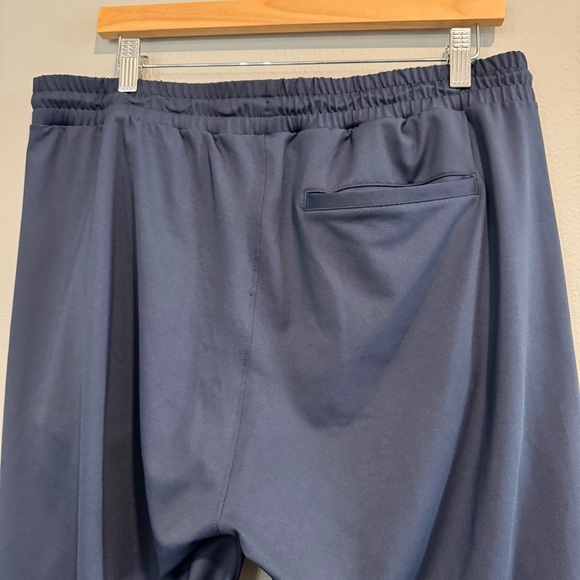 Rhone Essentials Joggers Pants L style 101023 - Picture 4 of 8